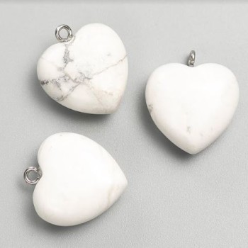 Heart Pendant with Howlite, 27x25x10 mm diameter+