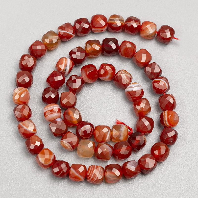 Sardonyx Natural Stone Beads Faceted Cube Beads on Thread, 7mmØ, Length 38cm+