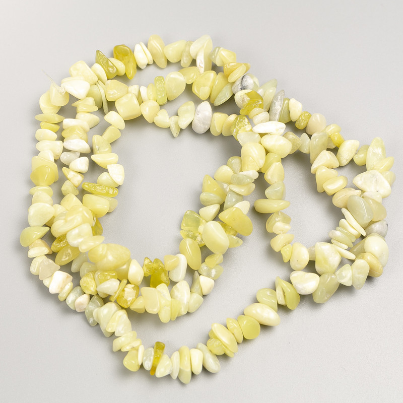 Jadeite Chip Beads on Long Thread 7-10×3-5 mm, length 80 cm+