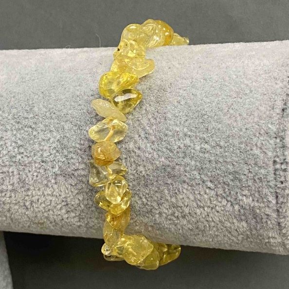 Citrine Chip Bracelet, 11-6×5-2 mm (±) on elastic, 18 cm long