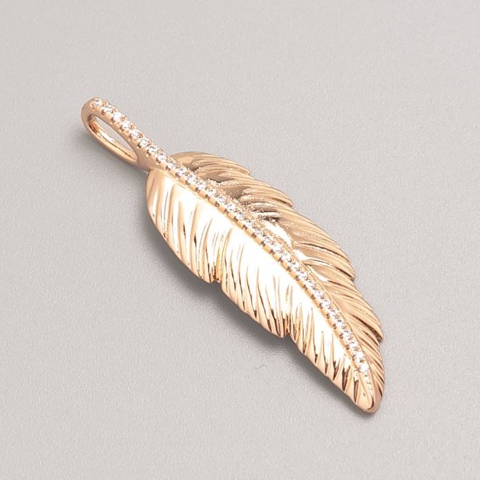 Xuping Pendant Gold Plating 18K Feather with White Crystals, diameter 40x13mm+