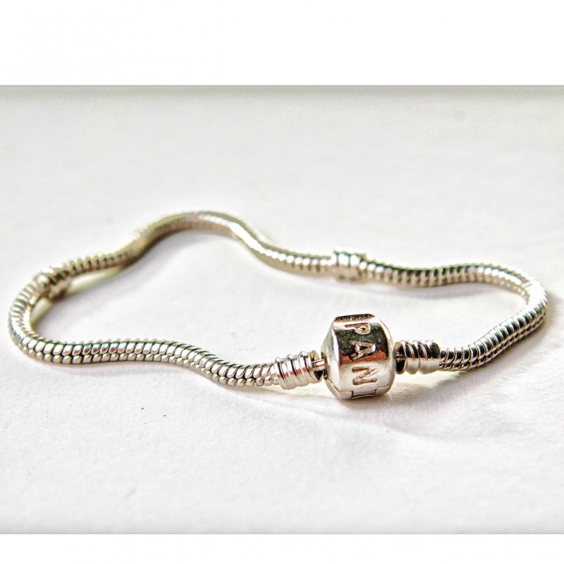 PANDORA Bracelet Base 19cm with Clip Clasp and Logo