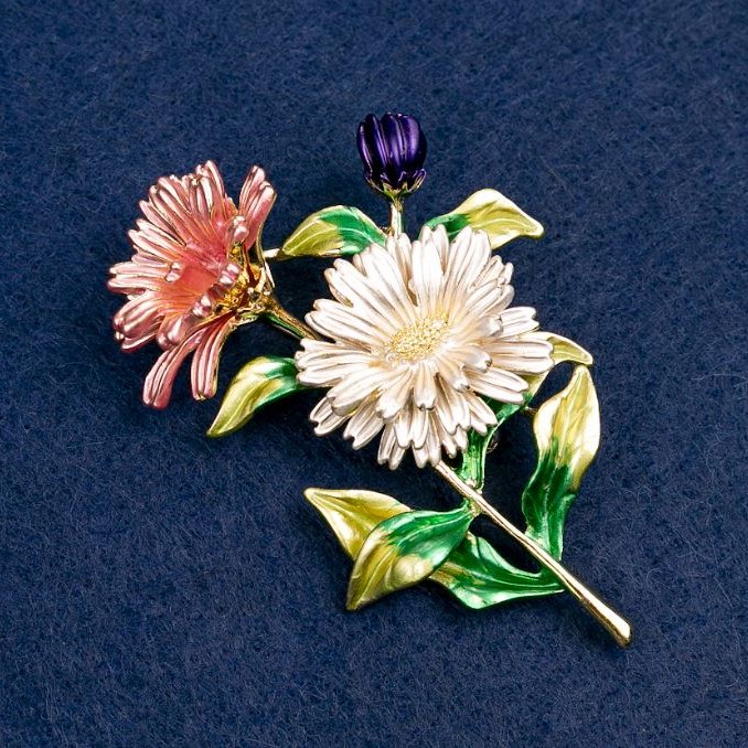 Flower Brooch Pendant Daisy Flowers enamel, golden metal 63x50mm