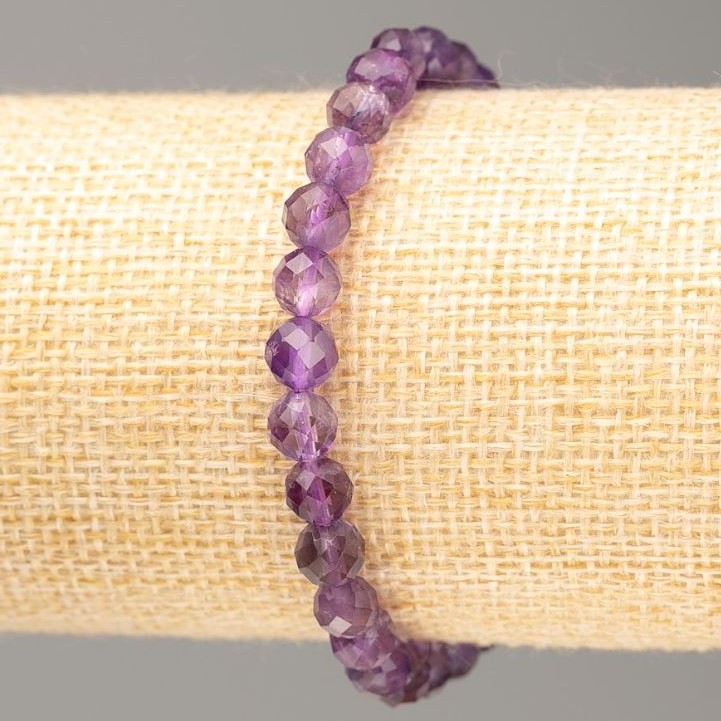 Bracelet with Natural Amethyst, Faceted Round Beads, 6mm diameter, elastic stretch, 18cm length