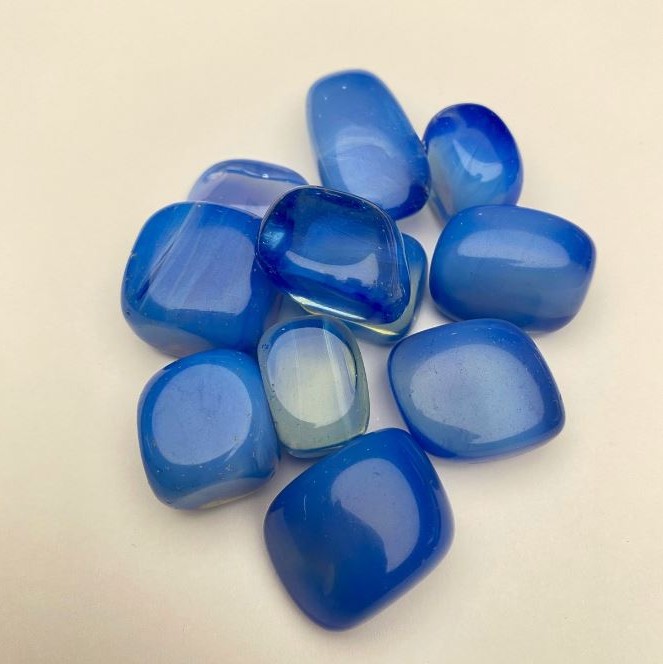 Blue Agate tumbled 23.5×18 mm souvenir stone, packaged 100 g