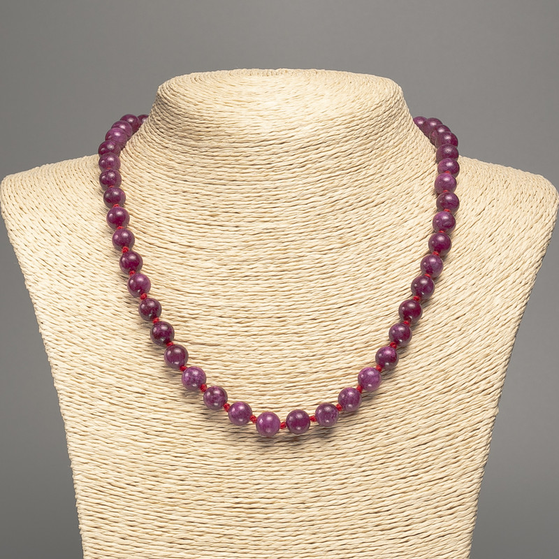 Burgundy Turmaline Bead Necklace with Smooth Round Beads, diameter 8mm±, length 50cm±, made of white jade (synthetic dyed)