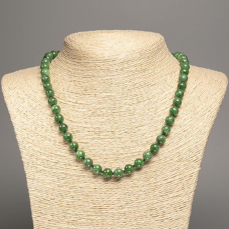 Necklace Green Chrysoprase Glazed Bead, 8mm Diameter, 50cm Length, Made of White Jade (synthetic dyed)