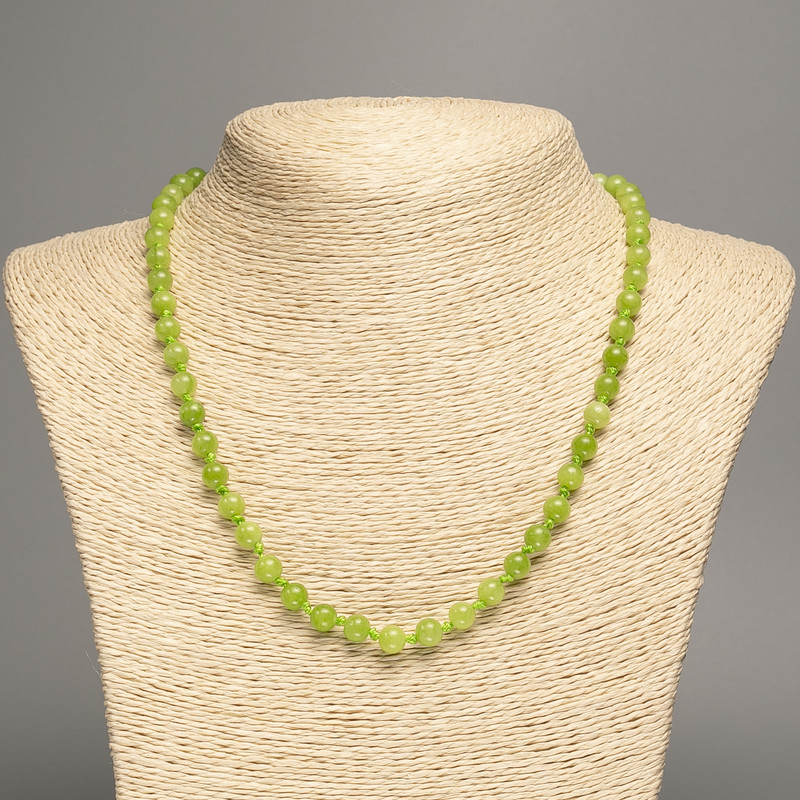 Necklace of green "Onyx" smooth beads, diameter 6mm±, length 50cm±, made of white jade stone (synthetic dyed)