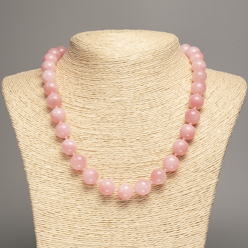 Necklace "Strawberry Quartz" Smooth Bead Ball, diameter 12mm±, length 50cm±, made of white jade (synthetic dyed)