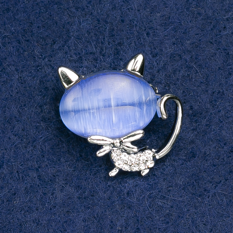 Brooch Cat, cat's eye blue with white crystals, silver metal 24x23mm