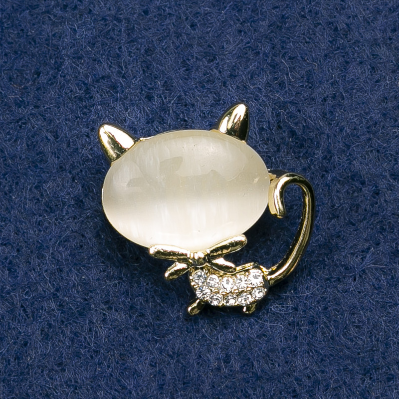 Brooch Cat with White Cat's Eye Stone and White Rhinestones, Golden Metal 24x23mm
