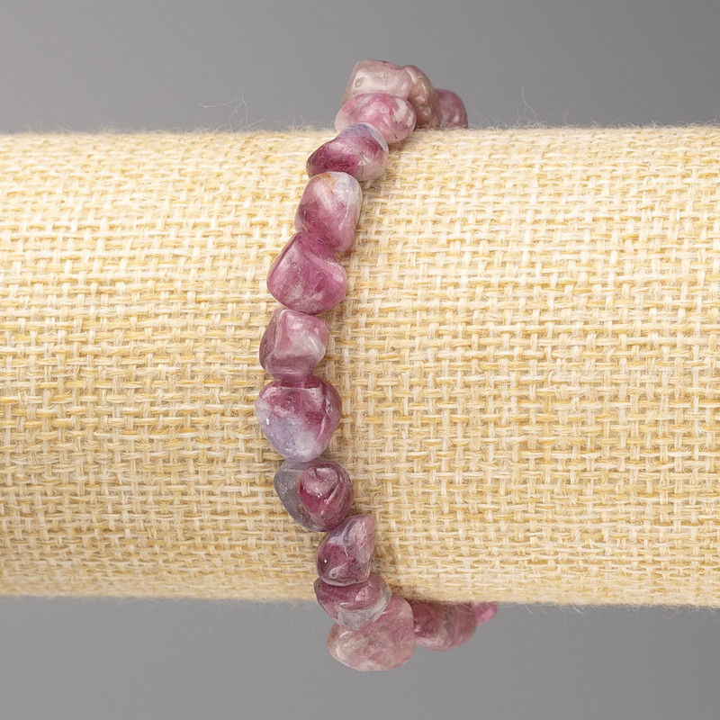 Tourmaline Bead Bracelet, faceted, 8x8 mm diameter± on elastic, length 18 cm+