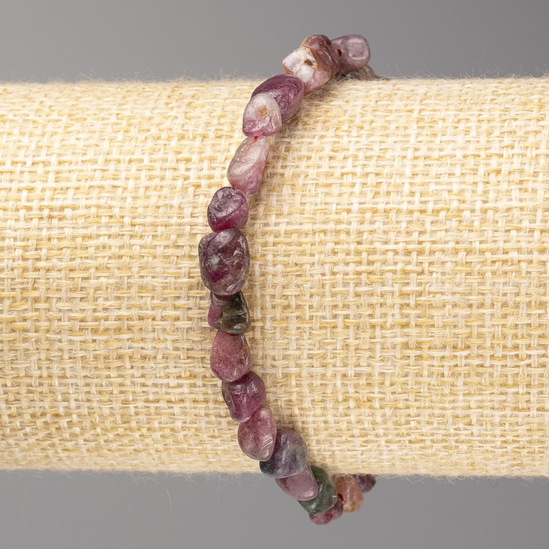 Bracelet of Tourmaline Beads, tumbled, diameter 6x7mm± on elastic, length 18cm+