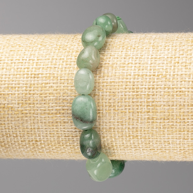 Bracelet with Jade Jadeite Cabochon, oval 8×12mm± on elastic, length 18cm+