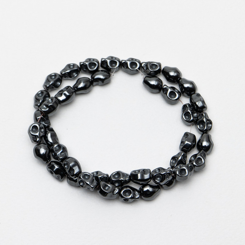 Hematite Beads in the Shape of Skulls, diameter 8×10×7.5 mm, 5 mm±, length 39 cm± on fishing line