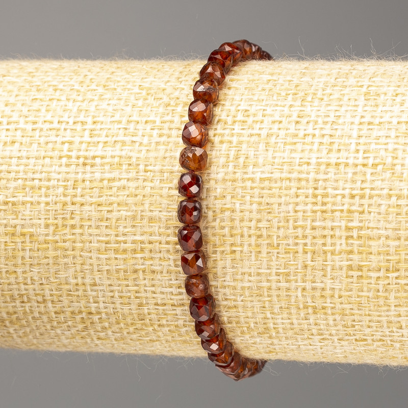 Garnet Hessonite Bracelet, natural gemstone, faceted cube, 4 mm diameter, stretch band, length 18 cm