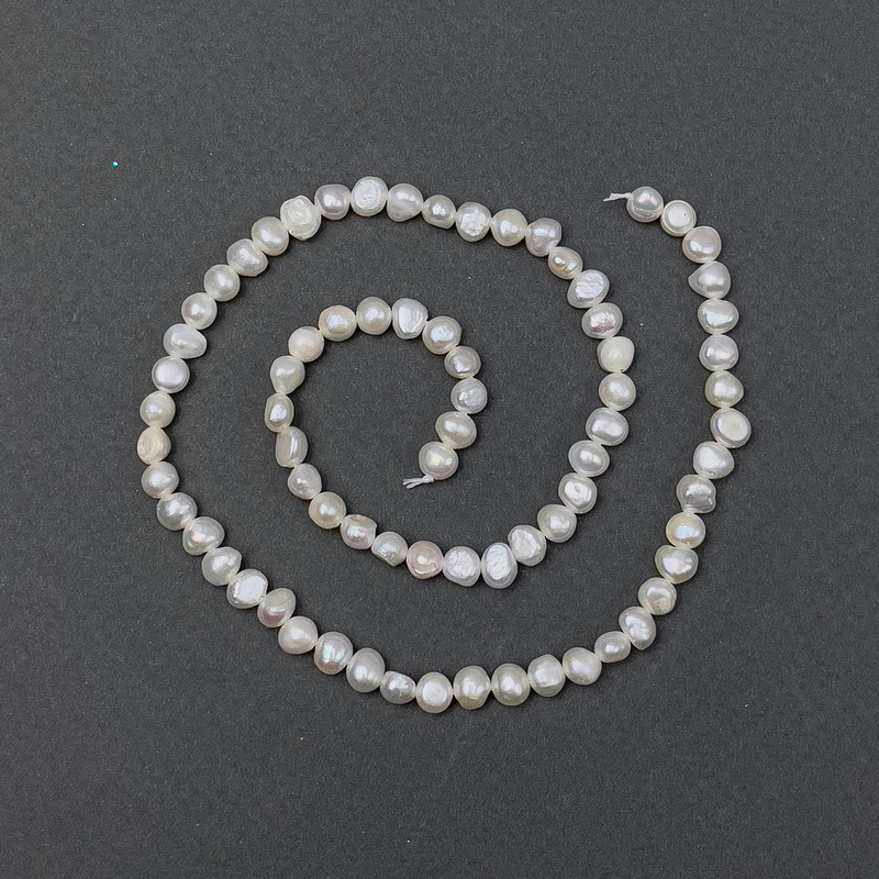 River Pearls with a Petrol (Gasoline) Hue on a Thread, 5.5×4.5 mm, diameter 5.5×4.5mm±, length 37 cm±
