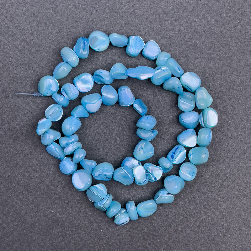 Toned blue mother-of-pearl beads, briolette cut, 8x6mm, thread length 41cm±