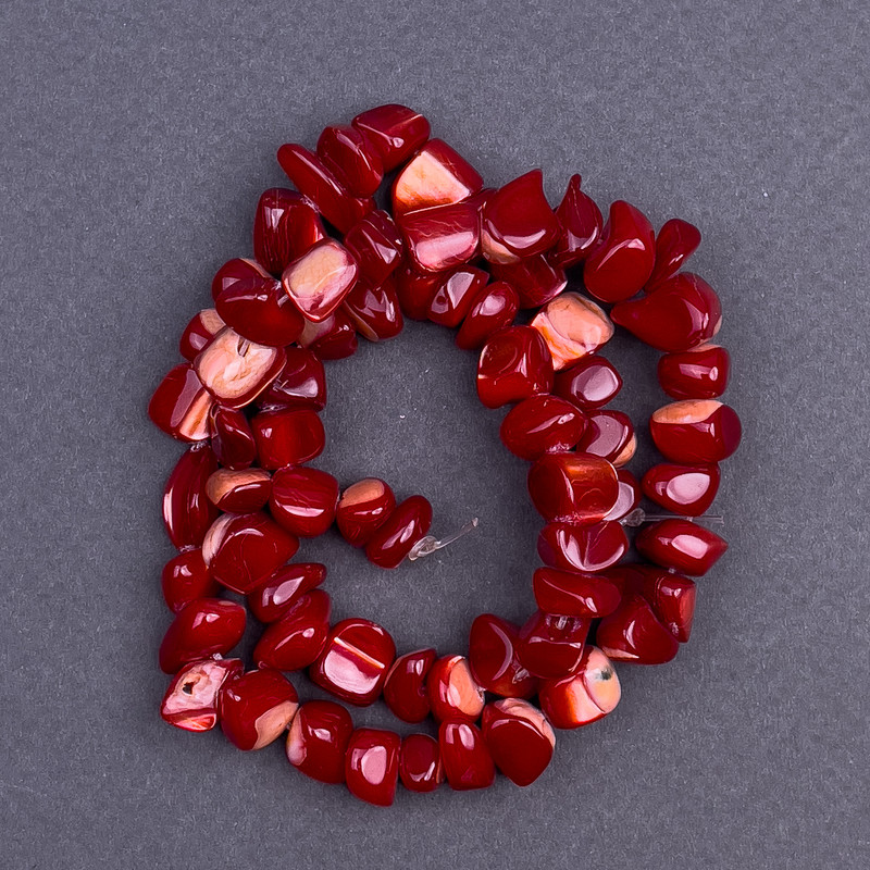 Red-Toned Mother-of-Pearl Beads, faceted rondelle, 8x6mm, +/- 41cm length, on beading thread