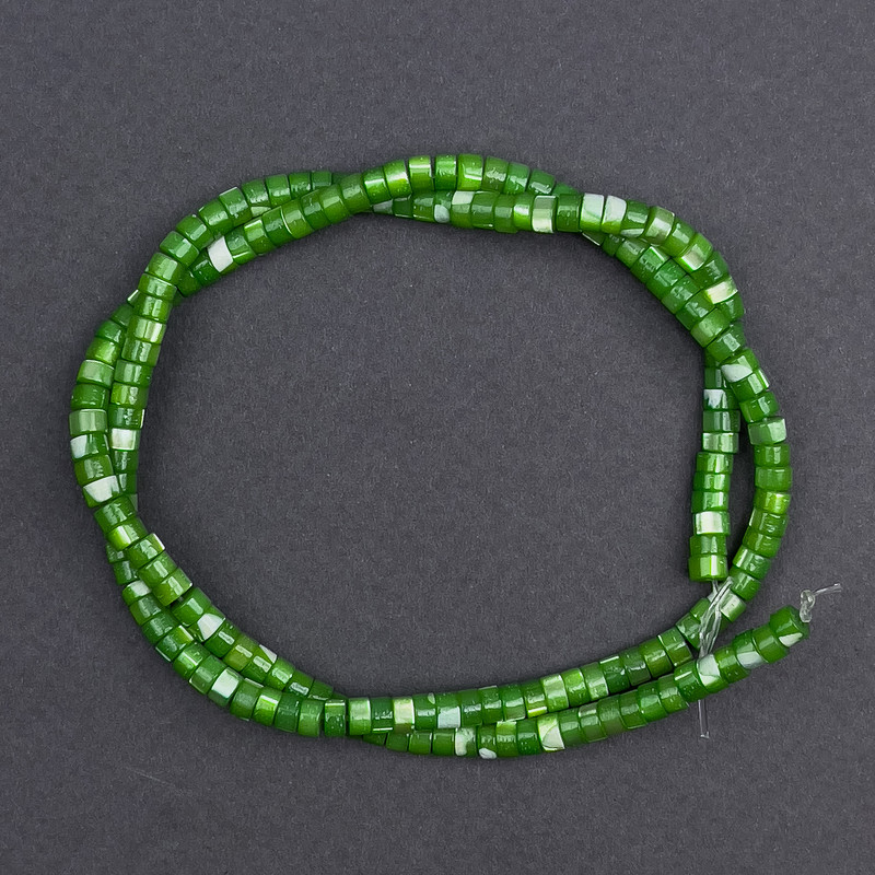 Colored white shell beads Green mother-of-pearl disc 4x2 mm, 40 cm string on thread