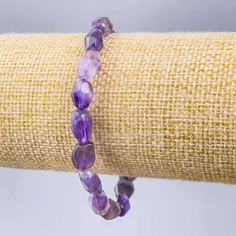Amethyst Bracelet, natural stone, multifaceted, 8x10mm stones, stretch bracelet, 18 cm