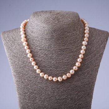 Necklace of natural pink freshwater pearls, 45 cm length, 8 mm diameter