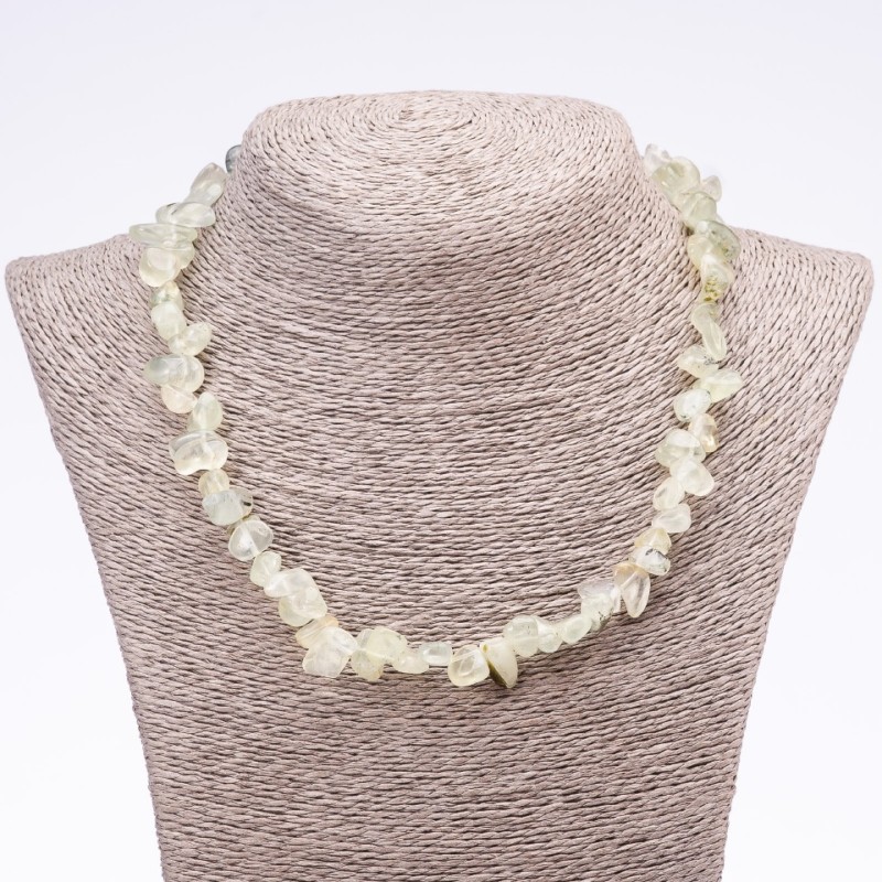 Prehnite Necklace Tumbled "Butterfly", diameter 6x12mm (+-), length 45-52cm
