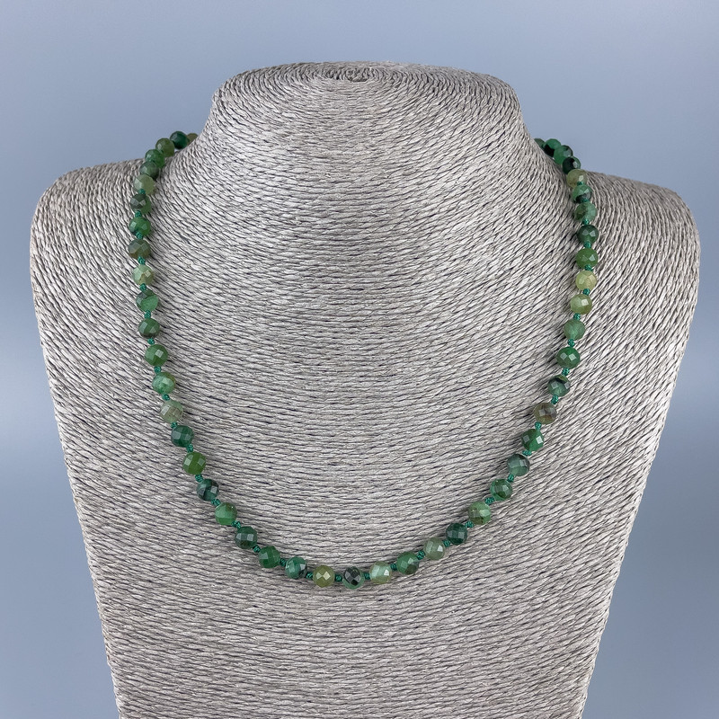 Chrysoprase Necklace with Faceted Bead 6mm Diameter, 52 cm Length +