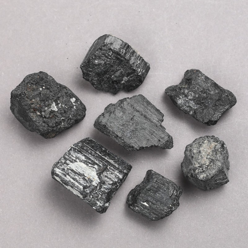 Unpolished Turmalin Tourmaline Sherl, souvenir stone (price per 100 g.) (per 100 g)