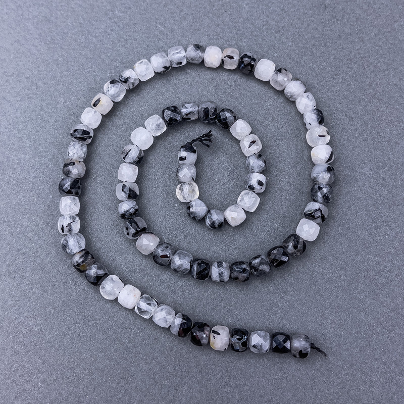 Hair Quartz Beads - Rutilated Quartz, faceted cube on thread, diameter approx. 5 mm, 5x5, 5 mm ±, length 39 cm ±
