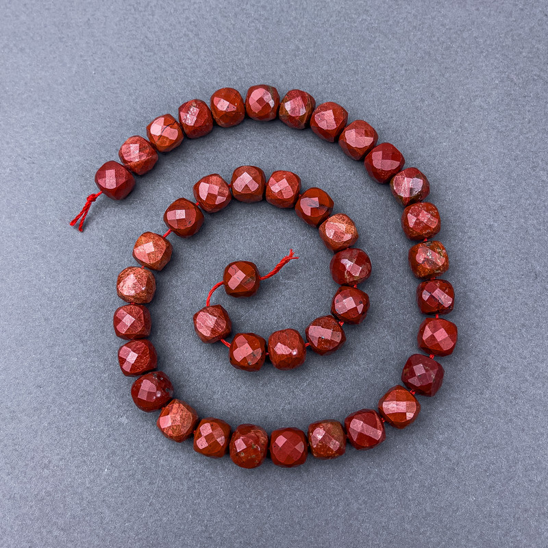 Red Jasper Beads, natural stone, faceted cube, on a thread, diameter 9x9 mm±, length 38 cm±