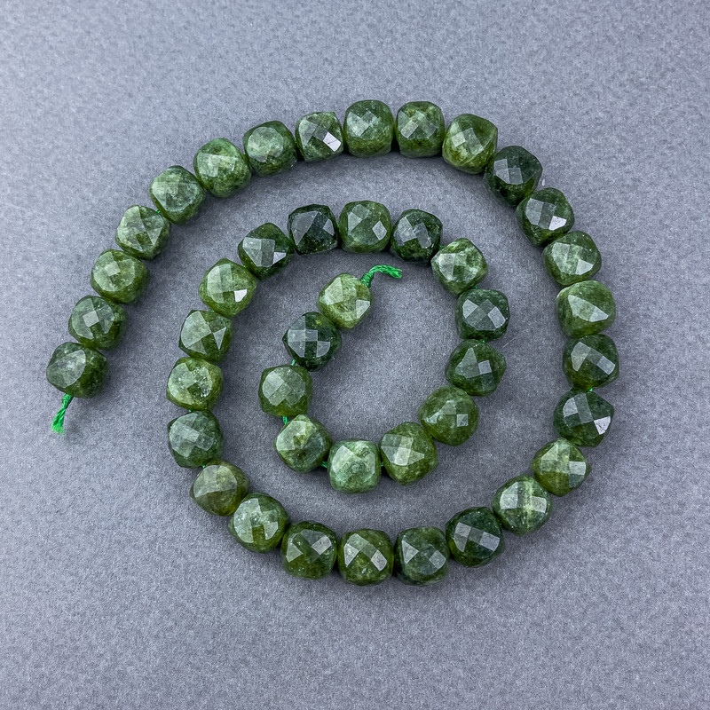 Jadeite Beads - Natural Jade Stone Cut Cube on a Thread, 9x9 mm diameter ±, length 38 cm ±