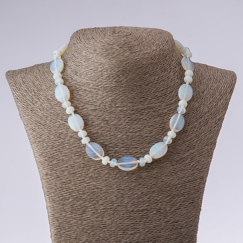 Moonstone Necklace Oval and "Discus" Bead, length 45 cm, diameter 13×18 mm 8 mm