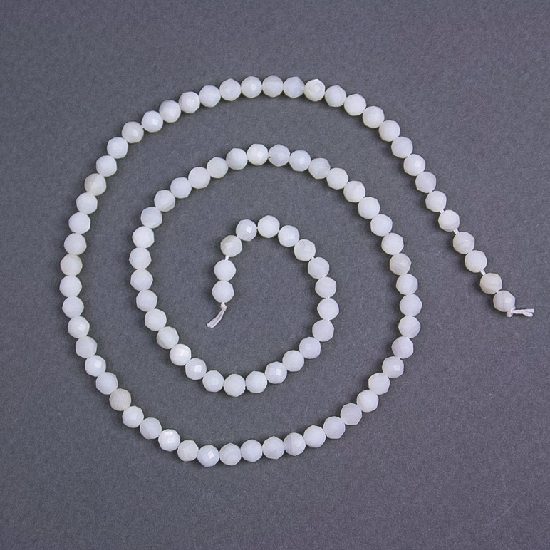 Natural Mother-of-Pearl Beads, faceted round bead 4 mm ± on thread, length 38 cm+