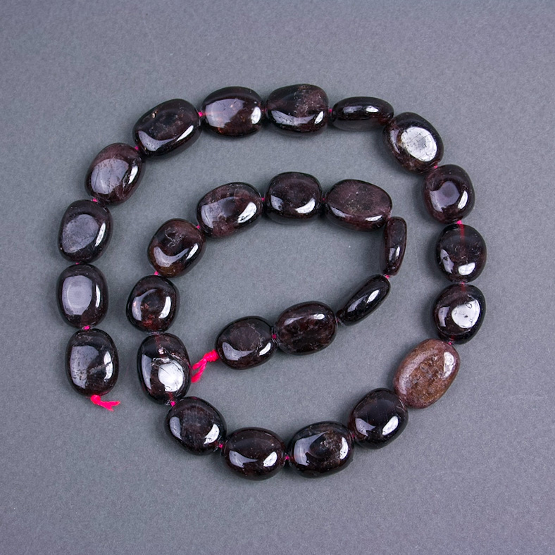 Garnet Beads Natural Stone Oval, 15x12 mm ± on thread, 40 cm+ length