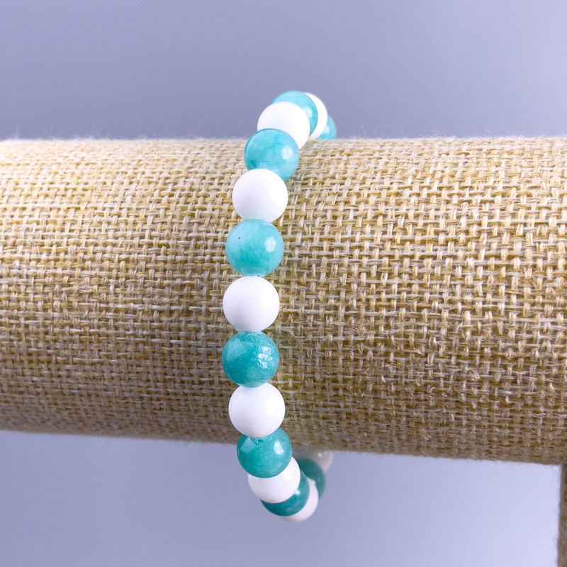 Bracelet Jadeite, White Agate (acrylic artificial), 8mm smooth bead on elastic, length 7.1 in