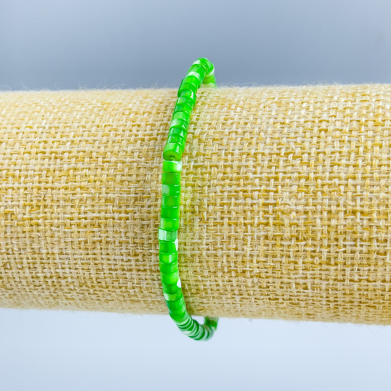 Bracelet Turquoise-toned Green Bead, 4x2mm discs, length 18cm (stretch)