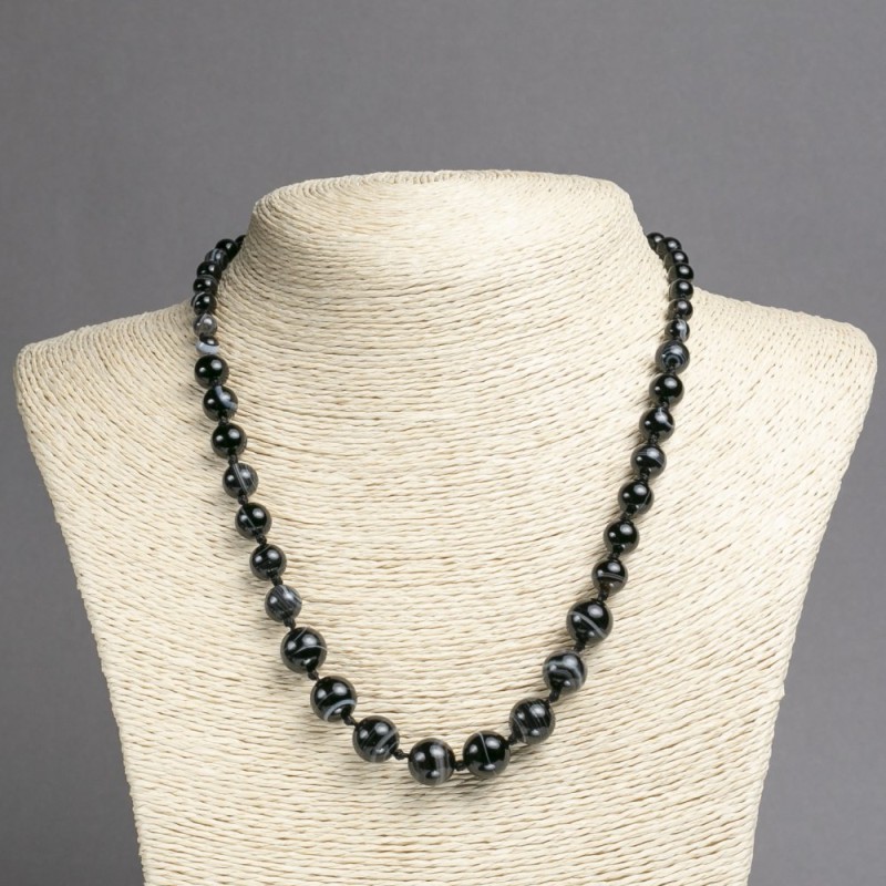 Necklace on Increase with natural black Agate smooth beads, diameter 6-10mm±, length 45cm±