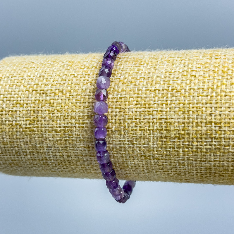 Amethyst Bracelet, natural stone, faceted cube, diameter 4.5x4.5 mm, length 18 cm (stretch)