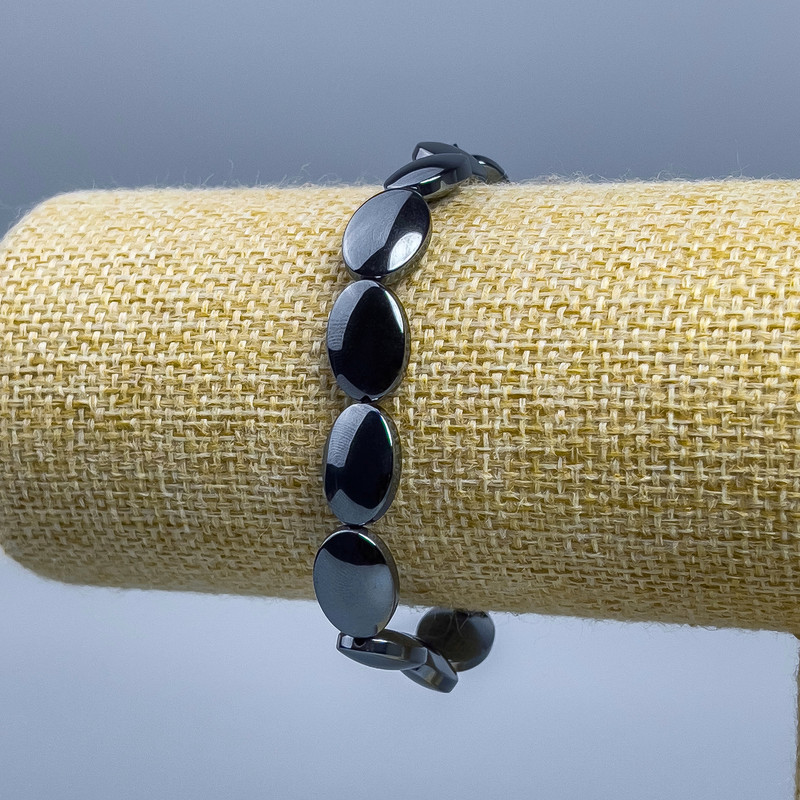 Hematite Oval Bracelet, diameter 14×10×5 mm ±, length 18 cm (stretch)
