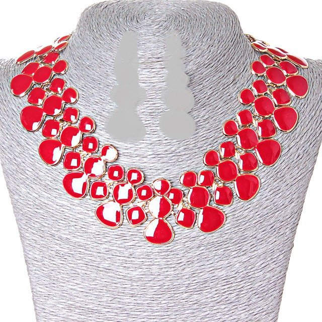 Gate-style Necklace in Red Enamel Metal