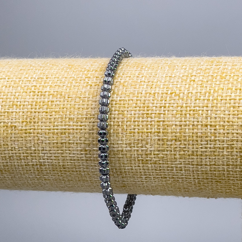 Hematite Bracelet Flower, diameter 4×3mm±, length 18cm (stretch)