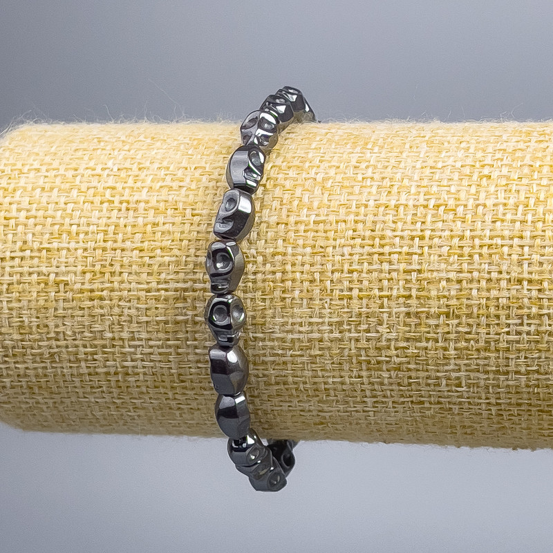 Bracelet Hematite Skull, diameter 6x8x6mm±, length 18cm (stretch)