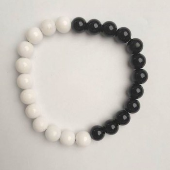 Agate Bracelet black and white smooth beads, diameter 8mm±, length 18cm (stretch)
