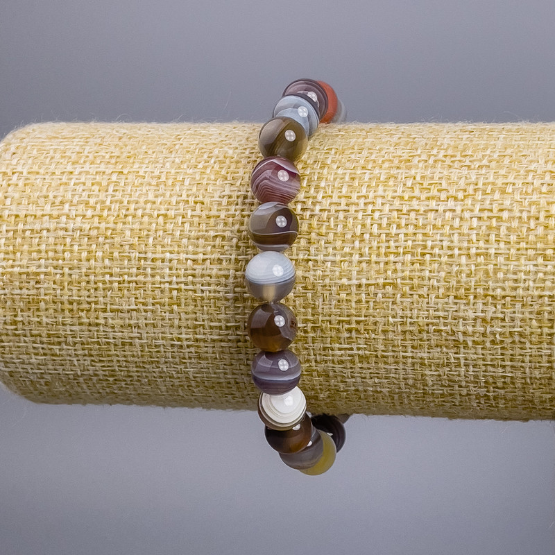 Bracelet with Botswana Agate, smooth round beads 8± mm, 18 cm length, stretch