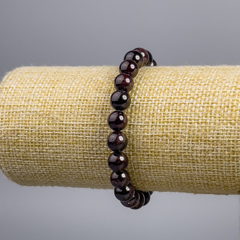 Garnet Stone Bracelet, smooth round beads 11mm ±, length 18cm stretch