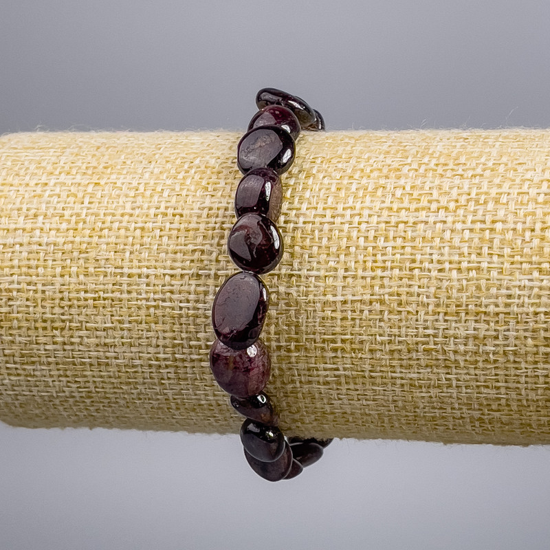 Garnet Bead Bracelet, faceted, diameter 9×10+-mm, length 18 cm, stretch