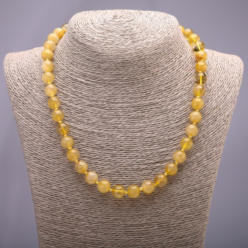 Necklace of natural stone Quartz Hairy Bead smooth bead, diameter 8mm, length 48cm