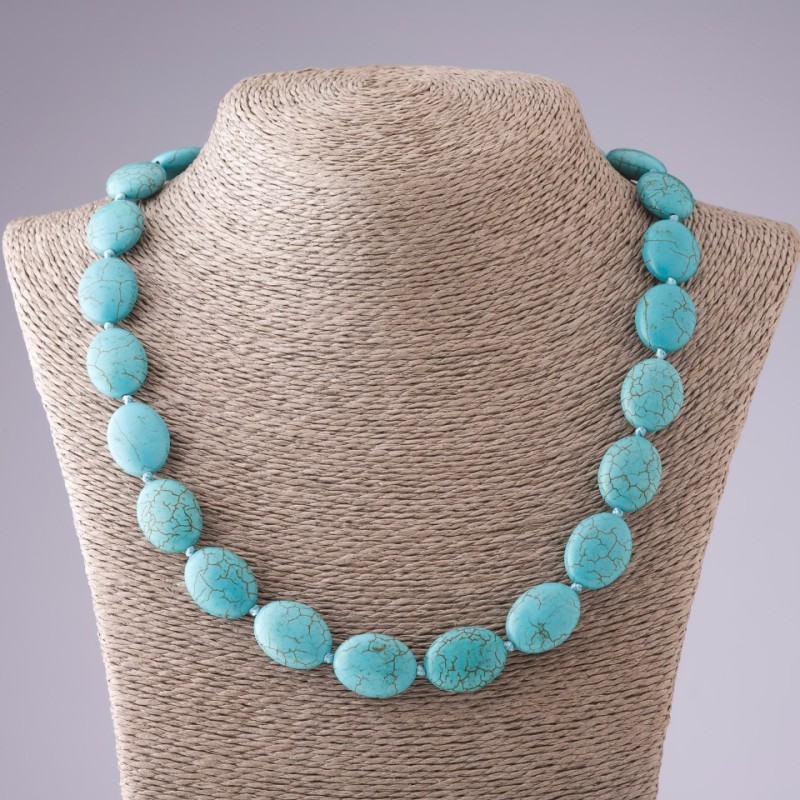Necklace Turquoise, green with veins, oval, length 53 cm, oval 15×20 mm
