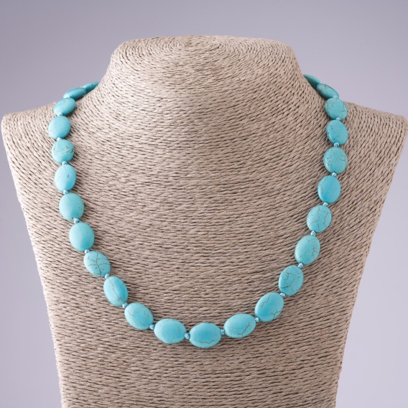 Necklace Turquoise Green in Veins Oval, length 50cm, 11×15mm diameter